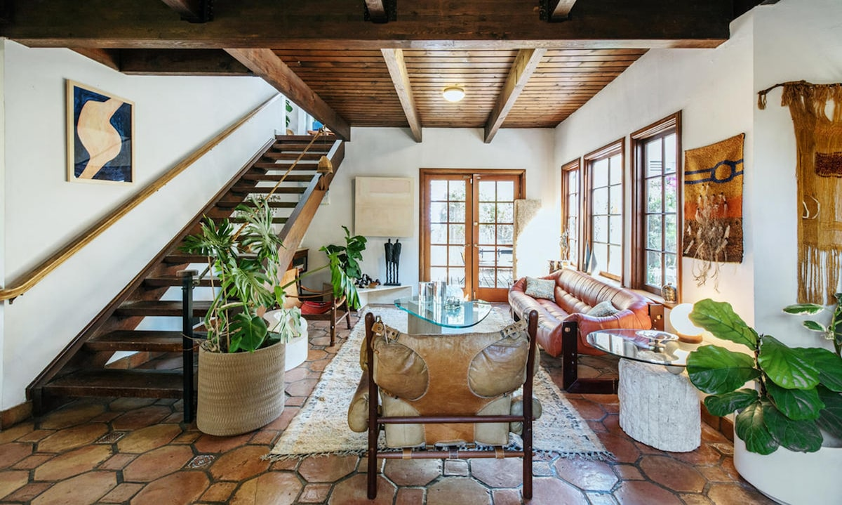 luxury villa investment